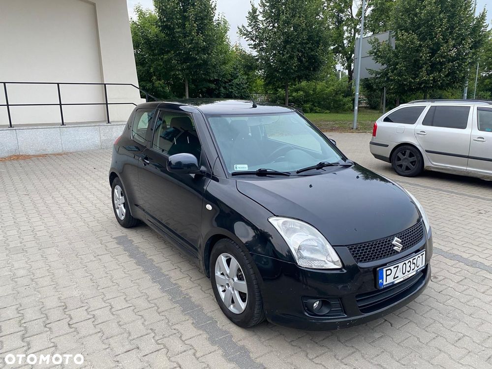 Suzuki Swift - 1