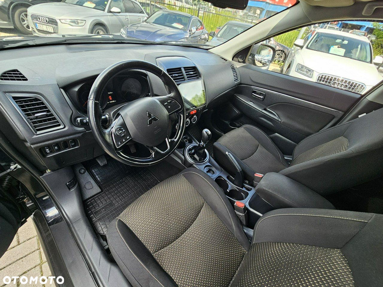 Mitsubishi ASX - 17