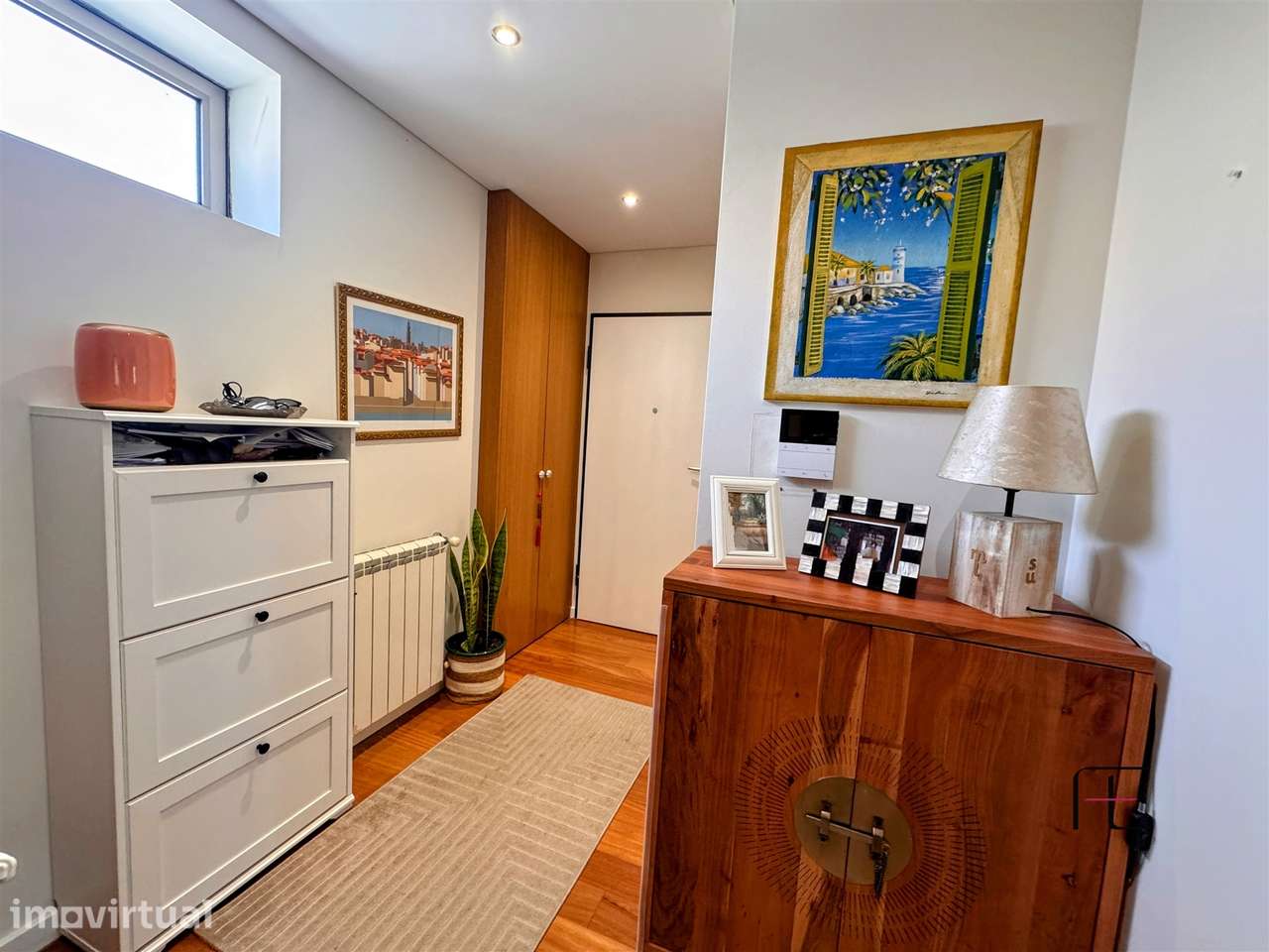 Apartamento T2 com Varanda e Garagem na Senhora da Hora - Grande imagem: 3/39