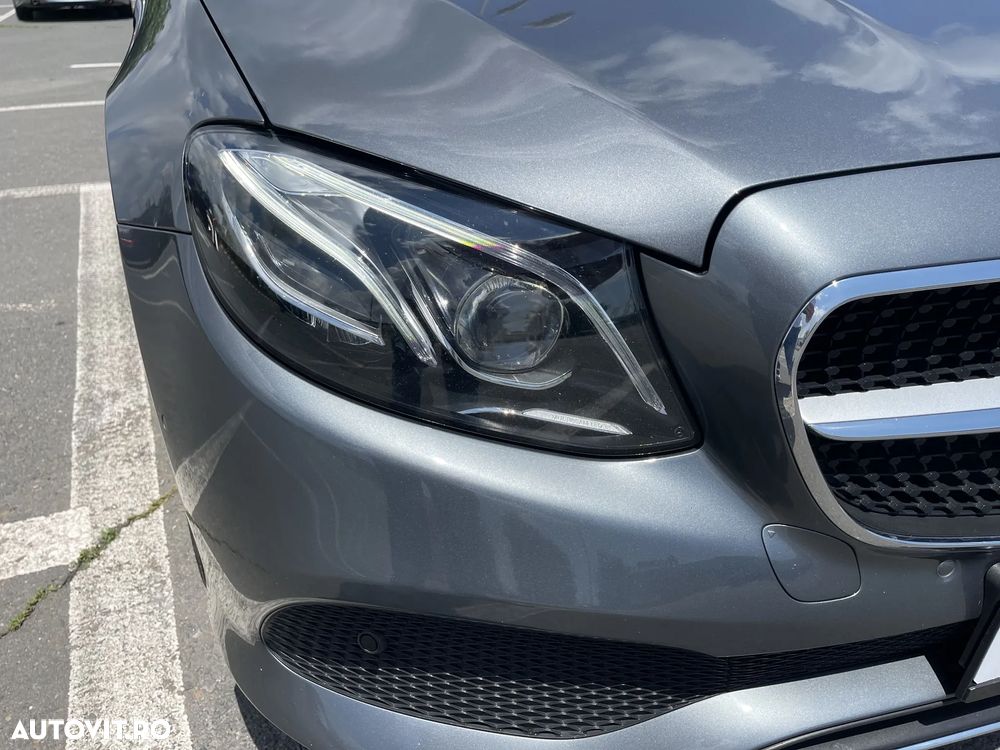 Mercedes-Benz E 220 d 4Matic 9G-TRONIC Avantgarde - 31