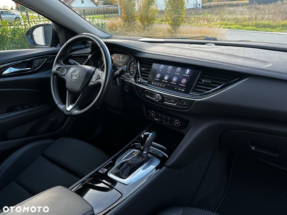 Opel Insignia - 26