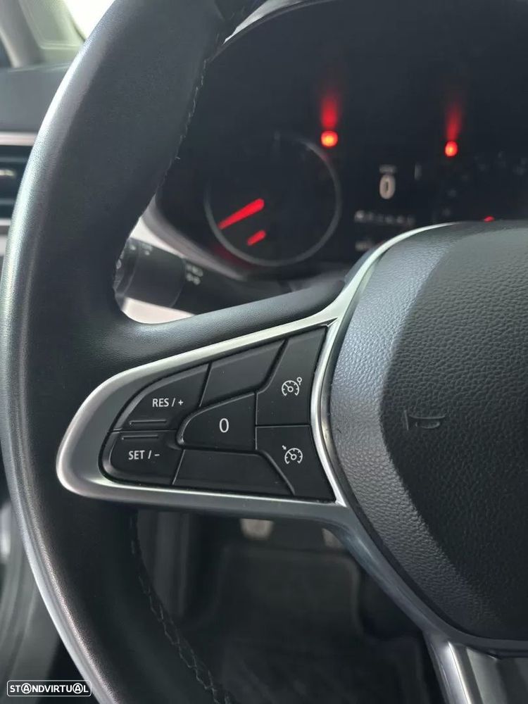 Renault Clio 1.0 TCe Evolution - 17