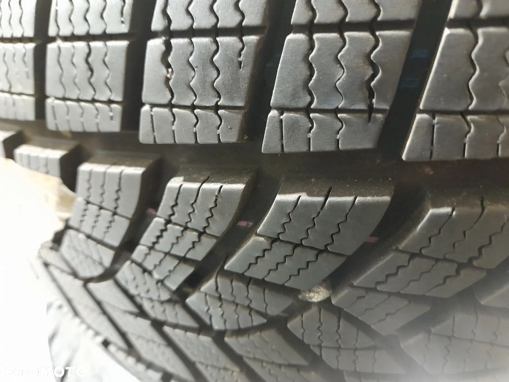 Opony zimowe Goodyear UltraGrip Performance+ SUV 215/65 17" 99V M+S - 6