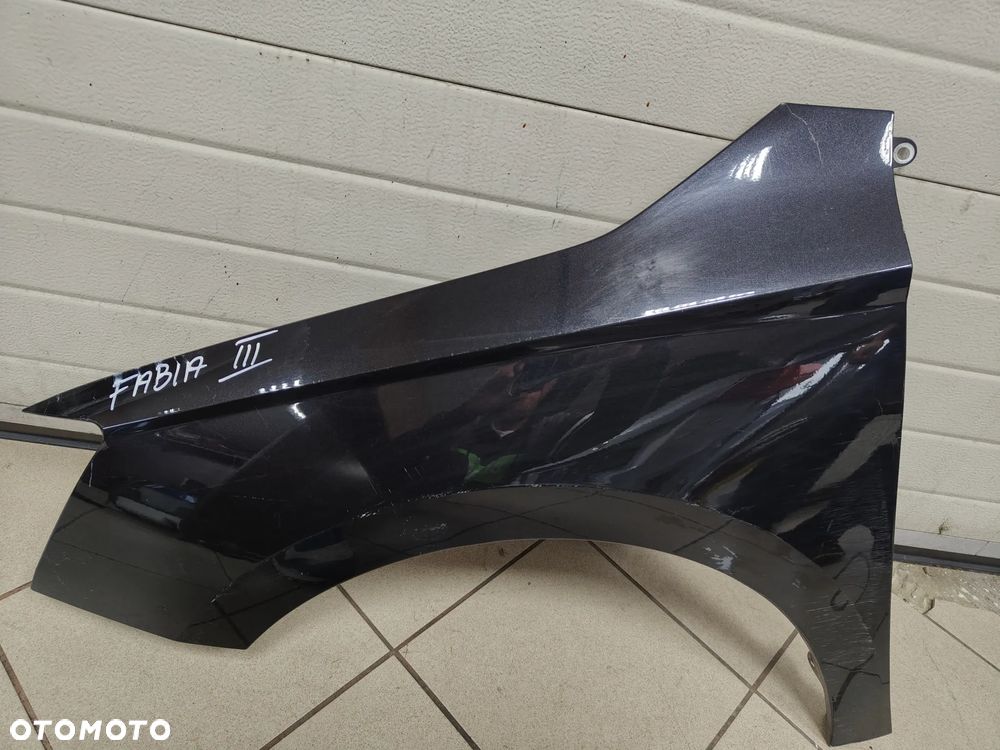 Skoda Fabia III 3 lewy BŁOTNIK PRZEDNI - 4