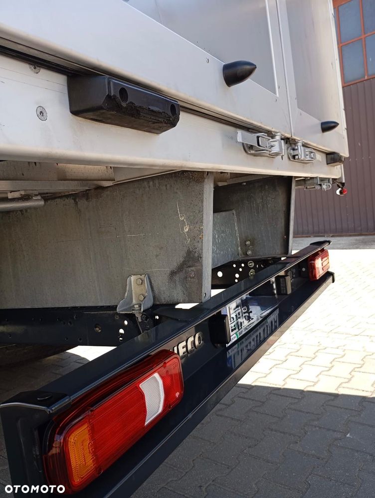 Iveco Daily 50C18 50-180‼️Skrzynia Skrzyniowy Plandeka 10 palet‼️Wysokości rampowa 115 cm do załadunku‼️tył Drzwi‼️Salon Polska‼️I-wł 100% Oryginał - 23