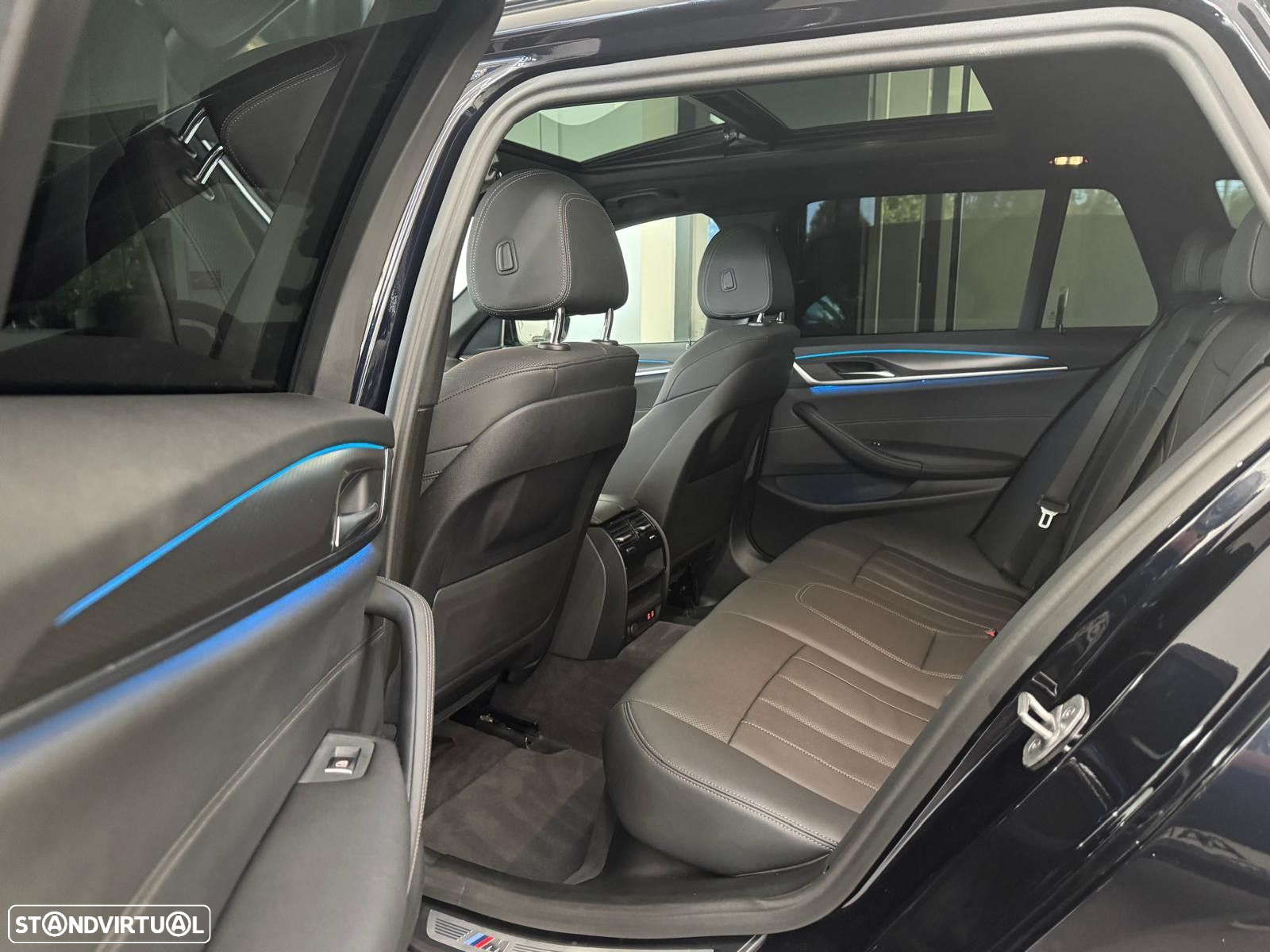 BMW 530 e Pack Desportivo M - 9