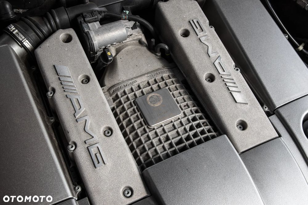 Mercedes-Benz Klasa C 32 T AMG - 13