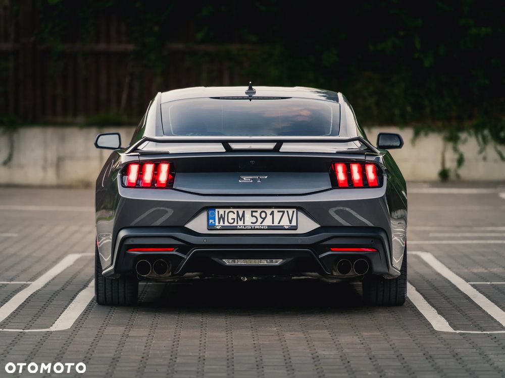 Ford Mustang - 10