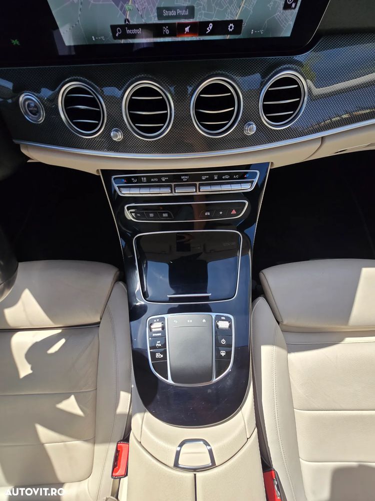 Mercedes-Benz E - 14