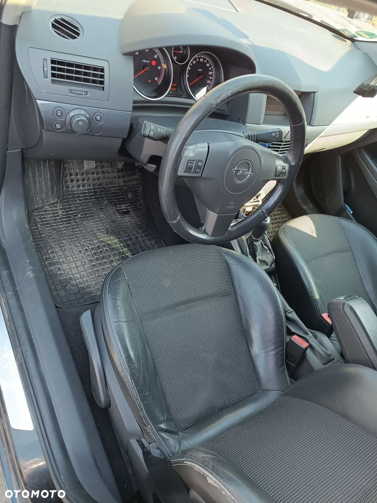 Opel Astra 1.9 CDTI Elegance - 2