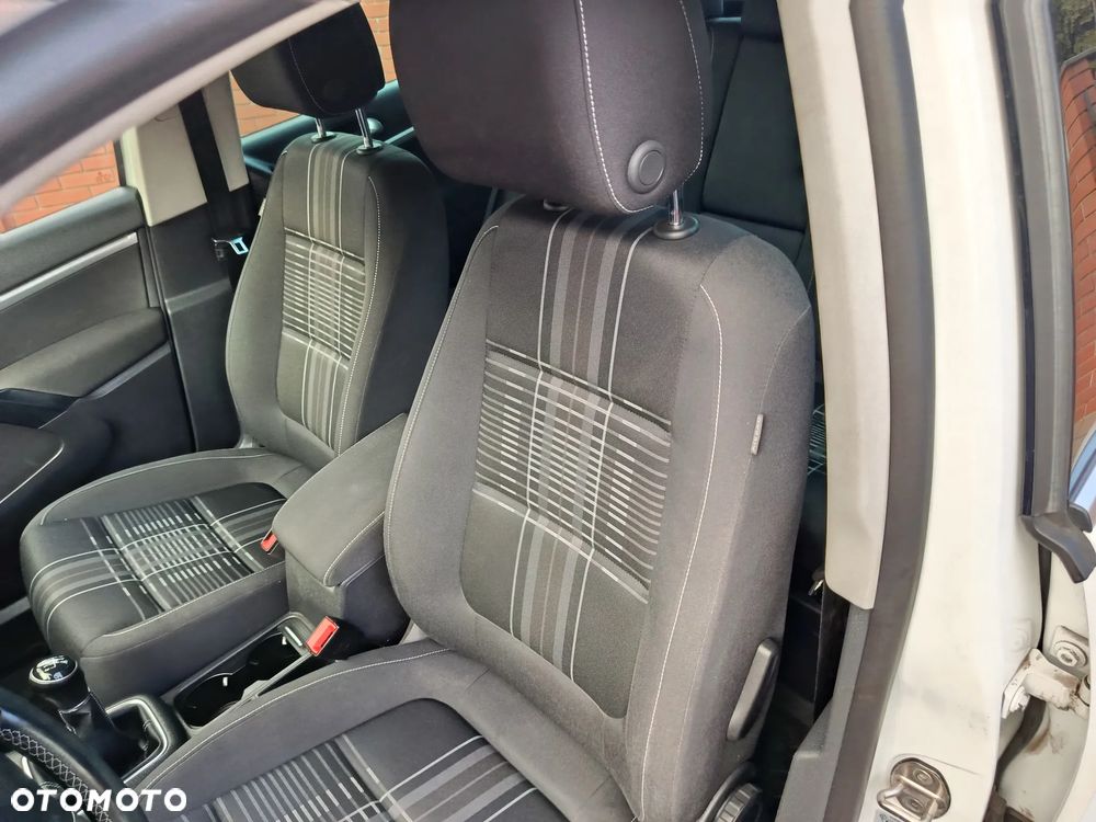 Volkswagen Tiguan 2.0 TDI SCR BlueMotion Technology Lounge Sport & Style - 5