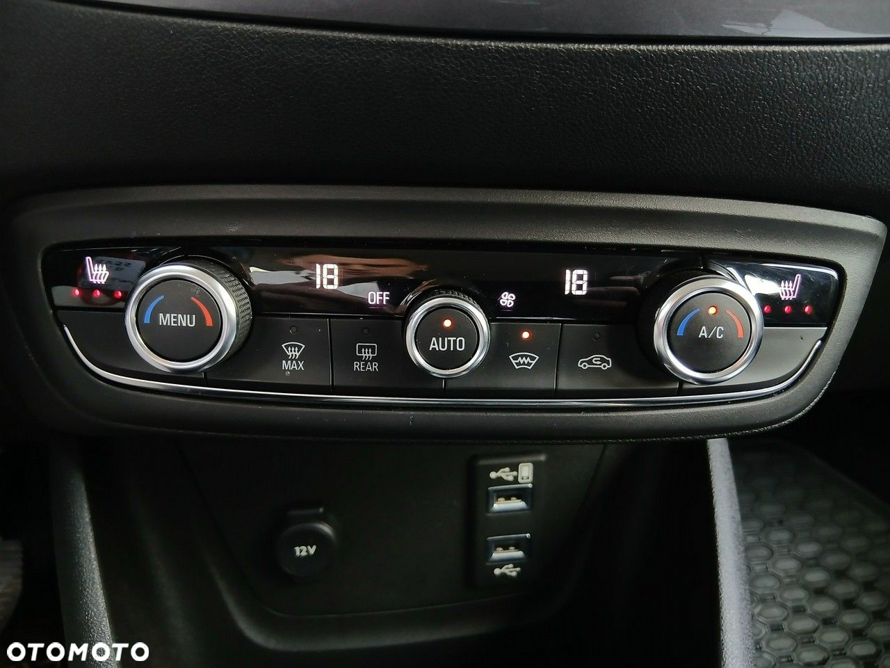 Opel Crossland X - 27