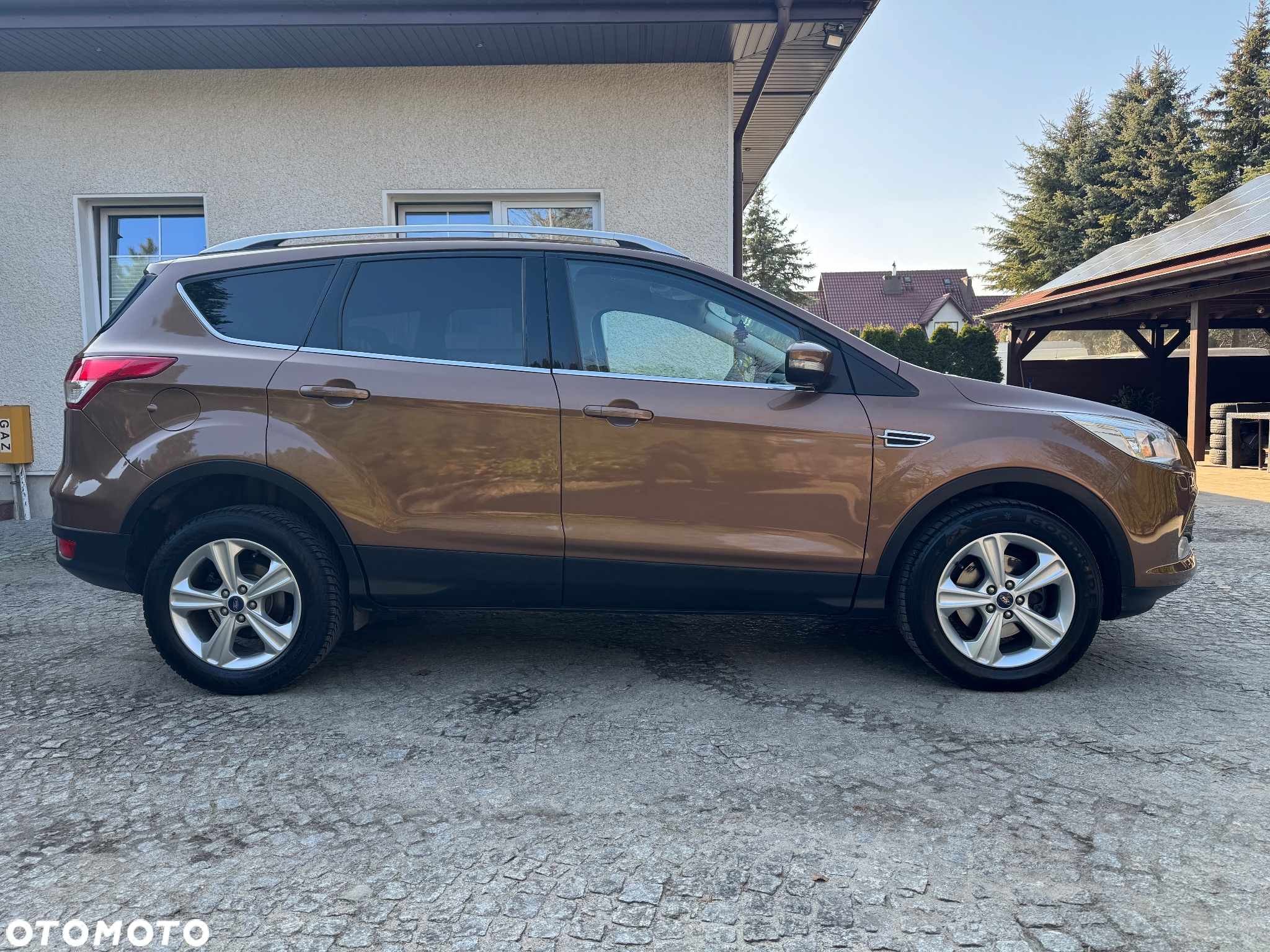 Ford Kuga 1.6 EcoBoost 2x4 Trend - 5