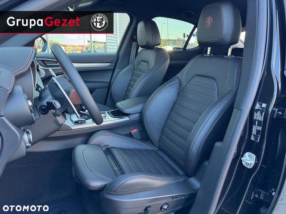 Alfa Romeo Stelvio - 10