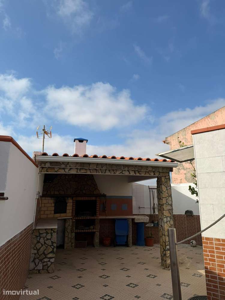 Moradia T2 com possibilidade de T3 - Pronta a habitar - Grande imagem: 4/27