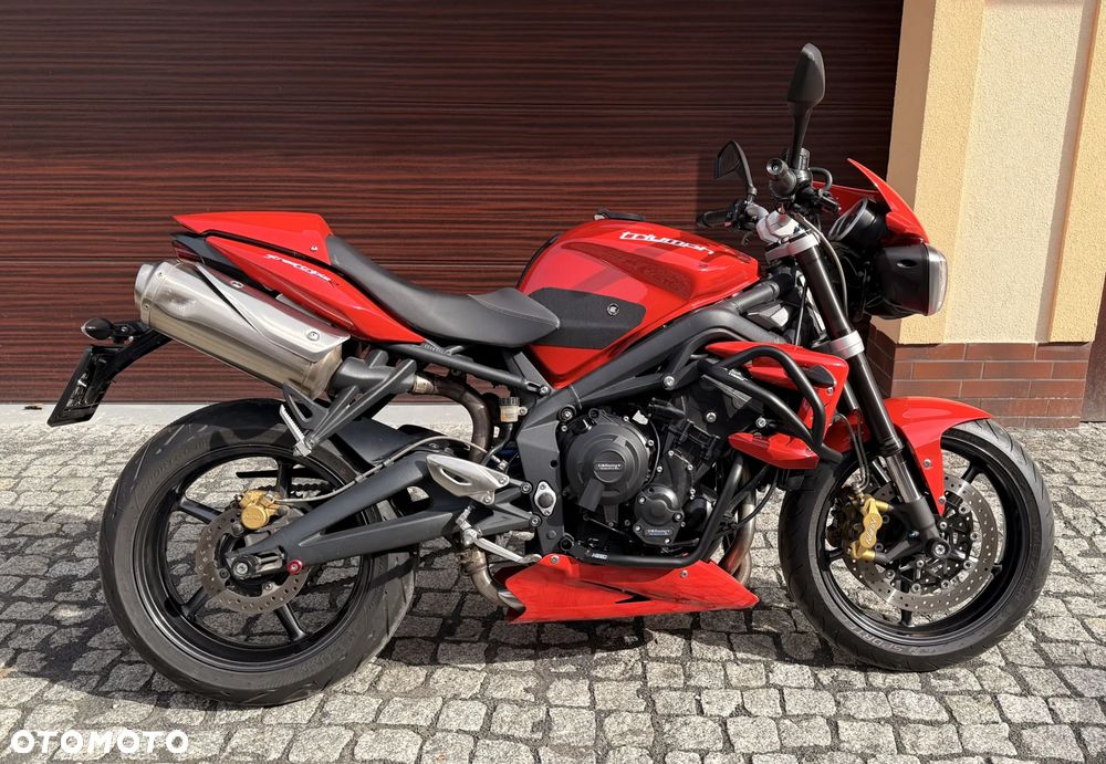 Triumph Street Triple - 4