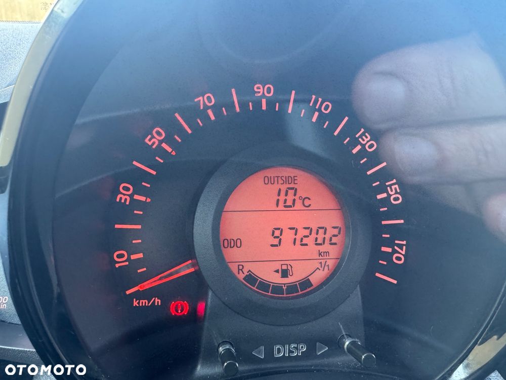 Toyota Aygo x-play touch - 14