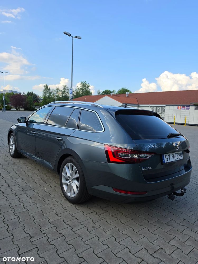 Skoda Superb 2.0 TDI Style DSG - 7