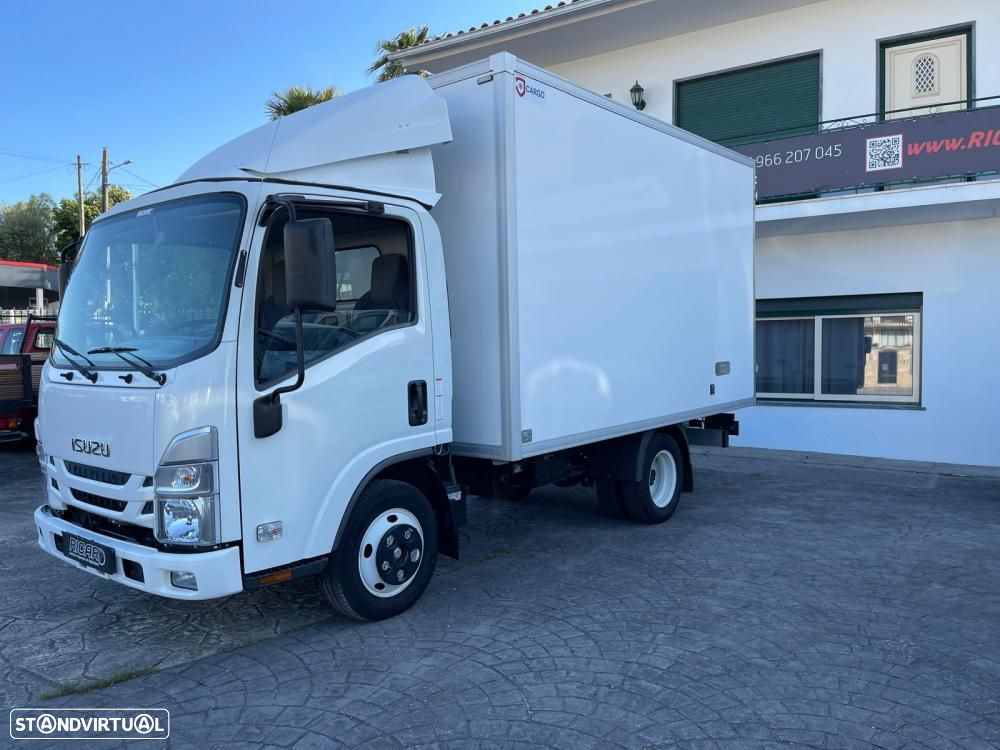 Isuzu NLR NLR CS 3.0 150.35/28 (150CV) - 1