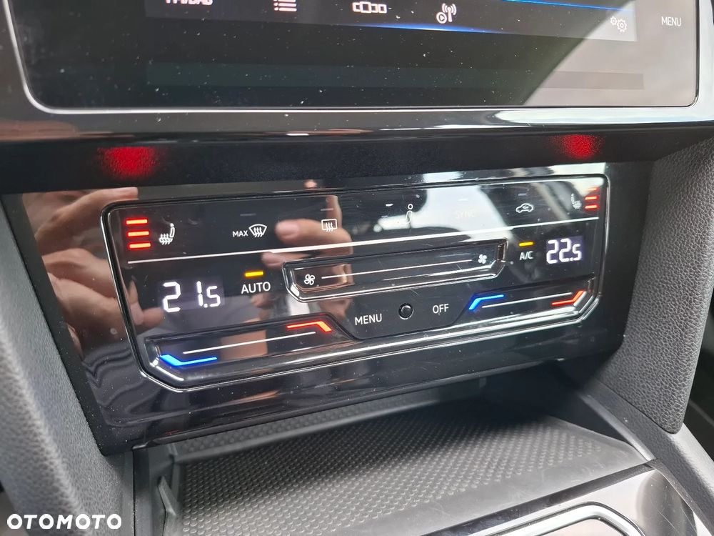Volkswagen Passat 1.5 TSI EVO Elegance DSG - 30