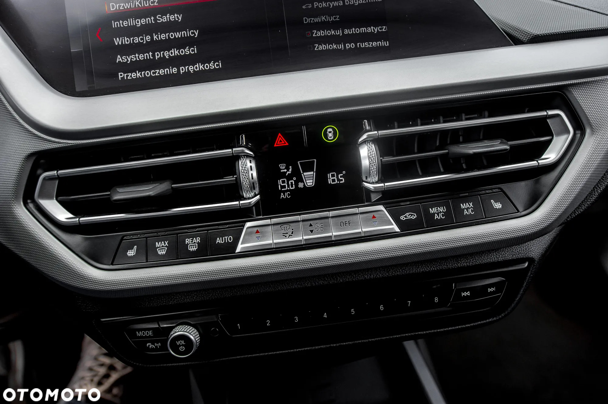 BMW Seria 1 118d Luxury Line - 16