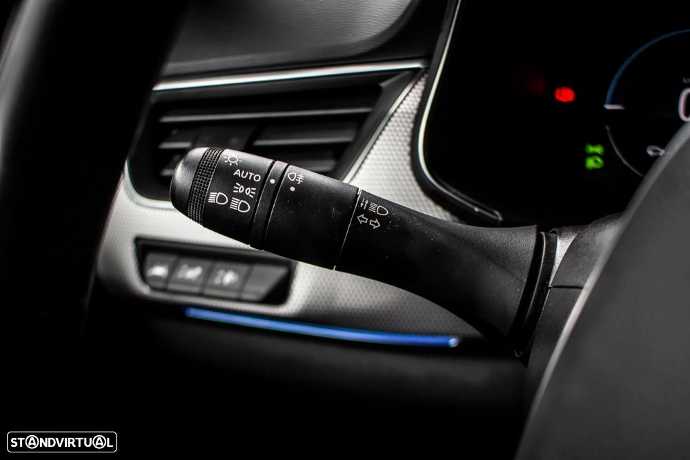 Renault Arkana 1.6 E-Tech Intens - 16