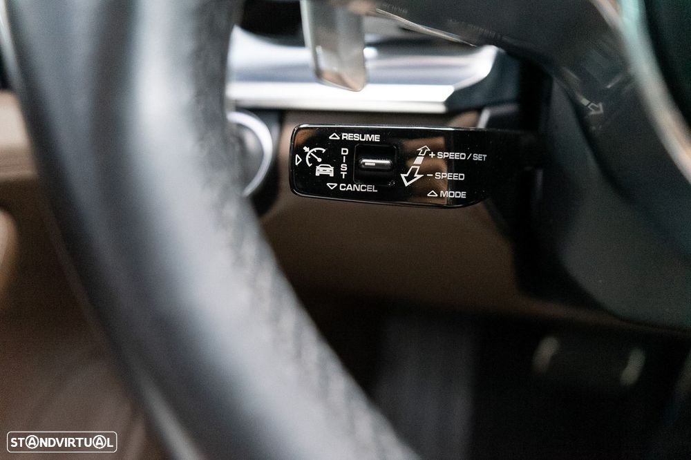 Porsche Panamera Sport Turismo 4 E-Hybrid - 42