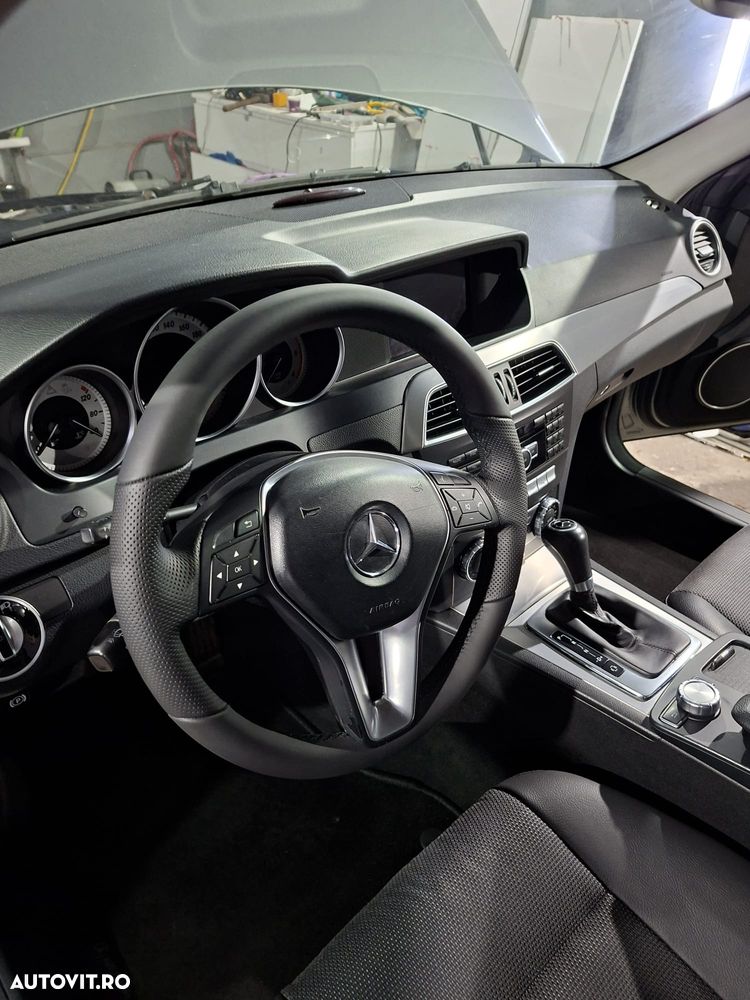 Mercedes-Benz C 220 CDI DPF Automatik Elegance - 14