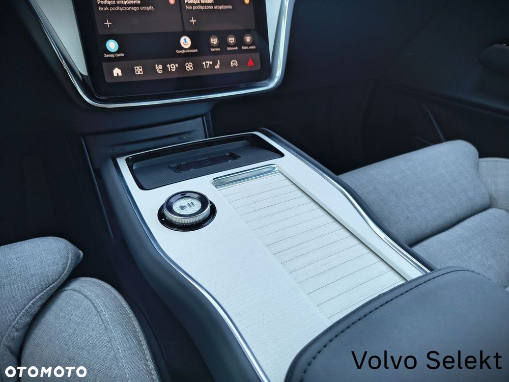 Volvo EX90 - 33