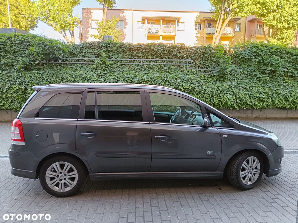 Opel Zafira 1.8 Sport - 6