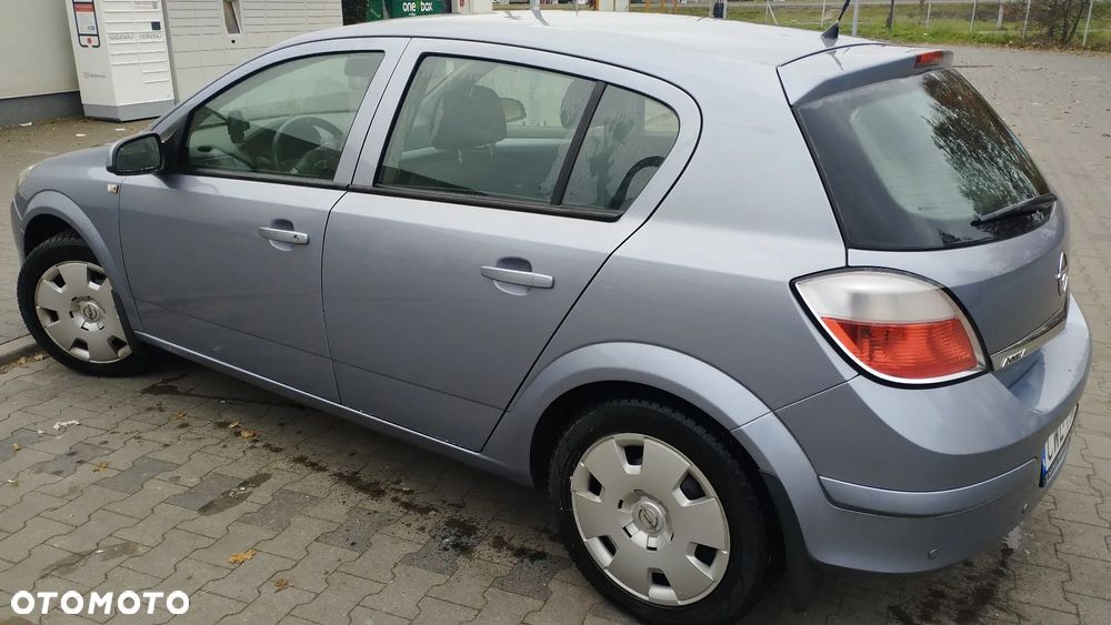 Opel Astra - 2