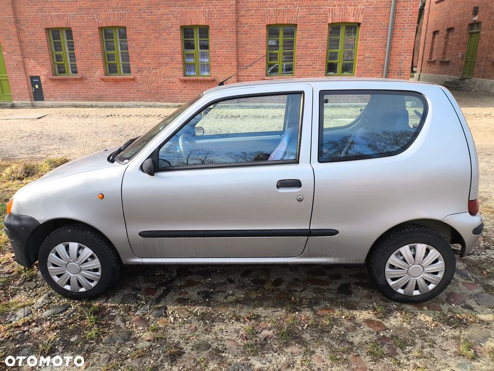 Fiat Seicento 2000 photo 2