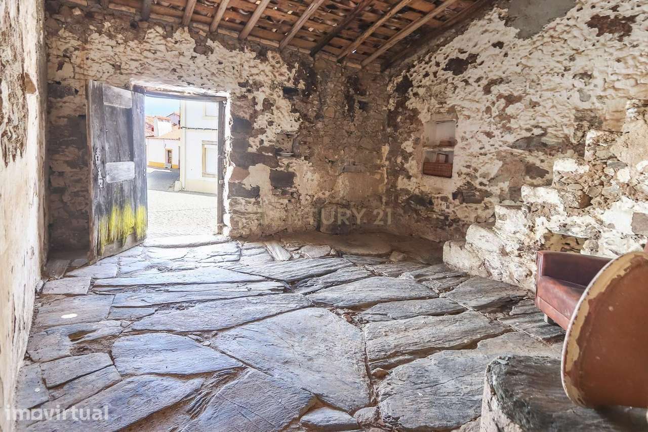 Casa Tradicional em Pedra com Quintal em São Matias, Nisa - Grande imagem: 5/16