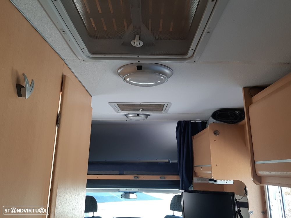 Ford Transit 2.2 TDCI - ROLLER TEAM ZEFIRO 291 TL - 4 LUGARES - 6 DORMIDAS - 38