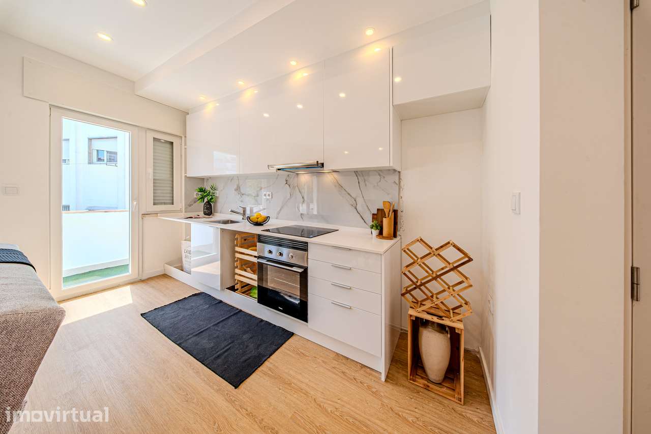 Apartamento T2 Remodelado com Varanda — Cacém (a 4 min da estação) - Grande imagem: 5/19