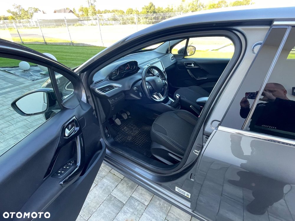 Peugeot 208 PureTech 110 Stop & Start Tech Edition - 10