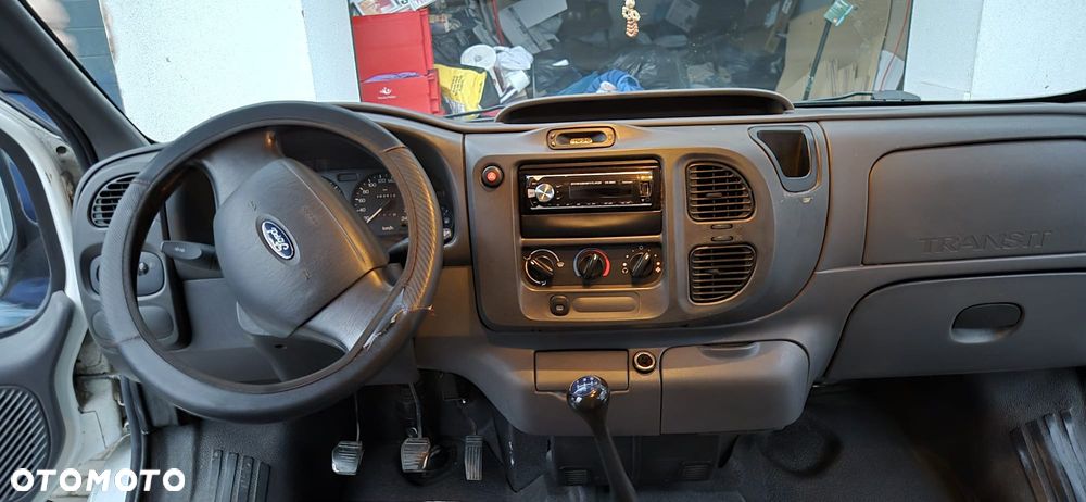 Ford Transit - 5