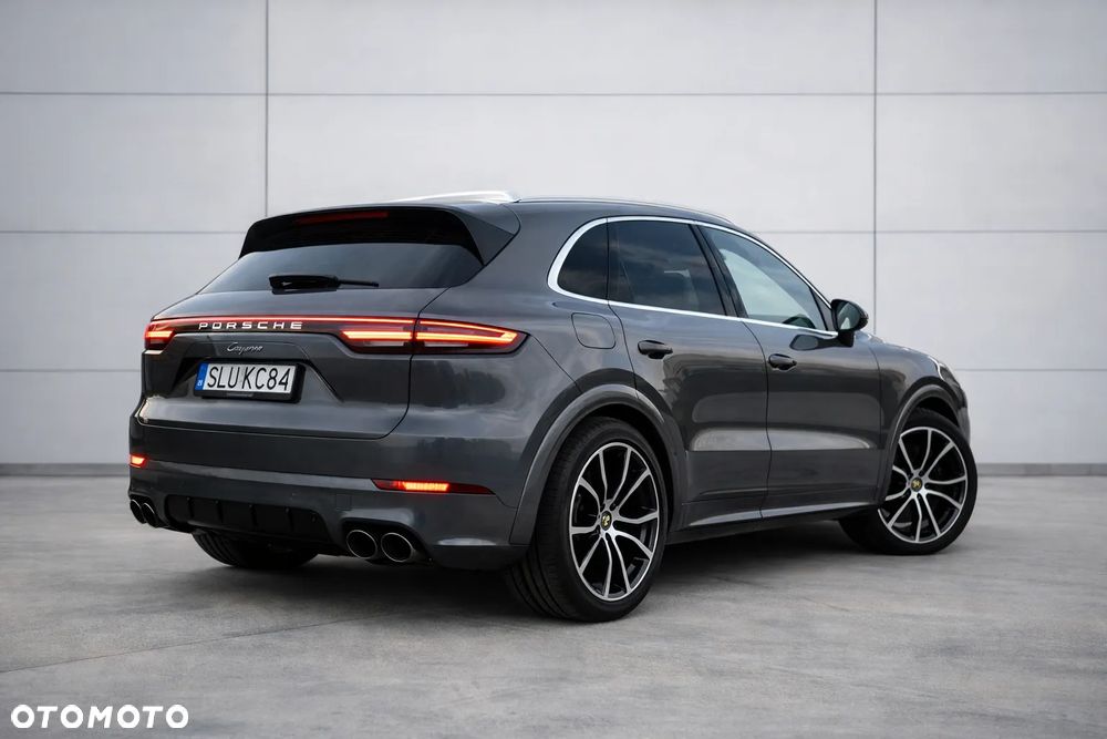 Porsche Cayenne Platinum Edition - 3