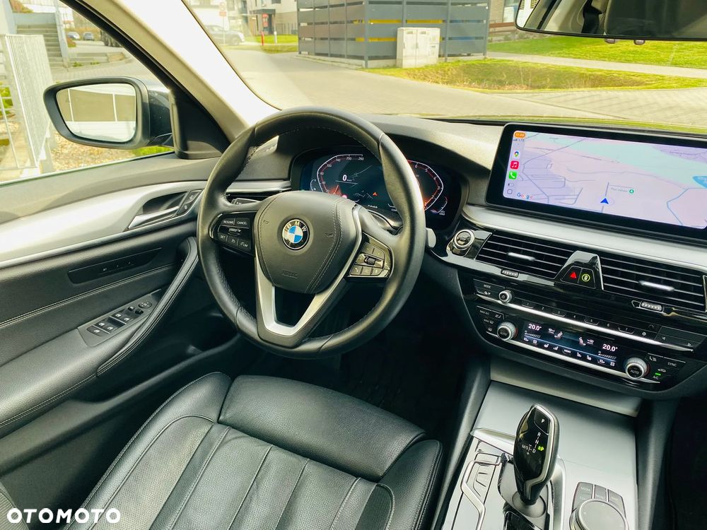BMW Seria 5 530i xDrive - 22