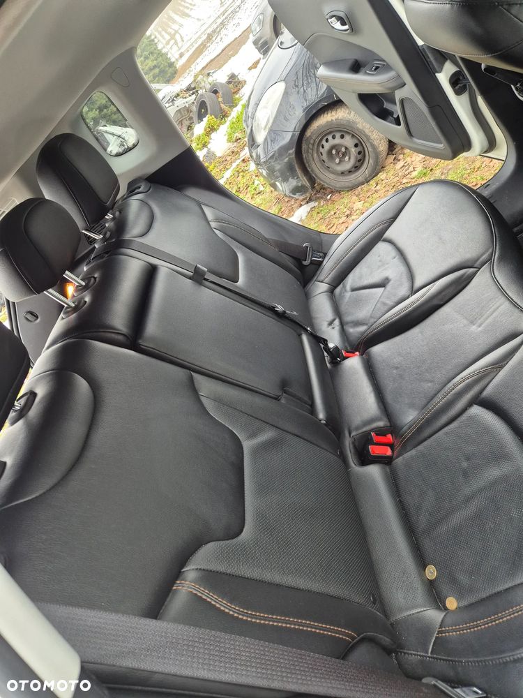 Jeep Compass - 13