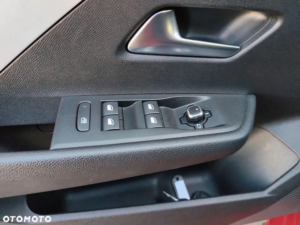 Opel Astra 1.2 T Elegance S&S - 19