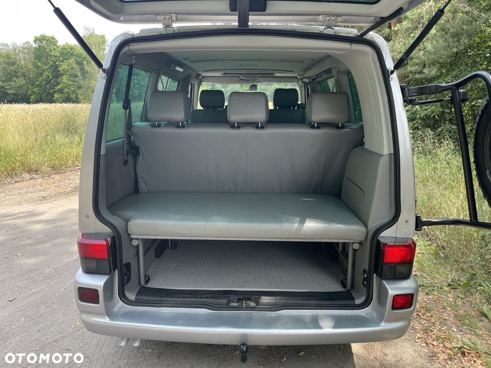 Volkswagen Multivan - 26
