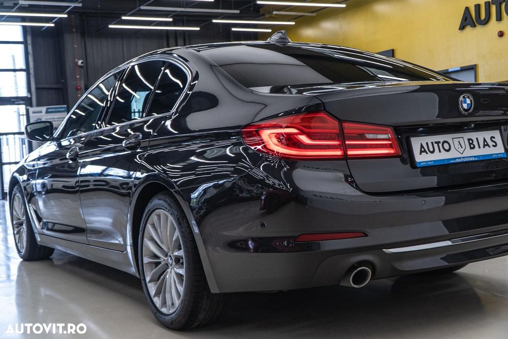 BMW Seria 5 530e iPerformance Aut. Luxury Line - 35