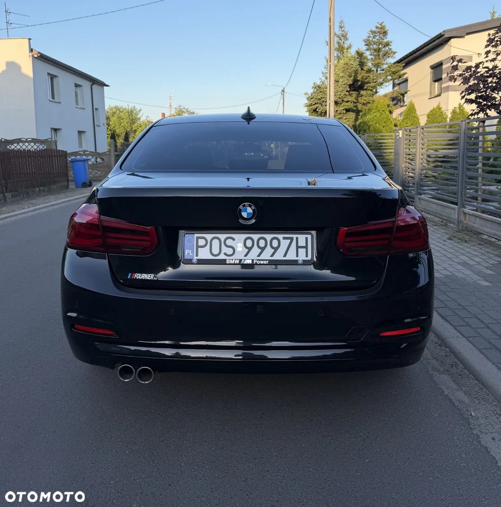 BMW Seria 3 320d xDrive - 4