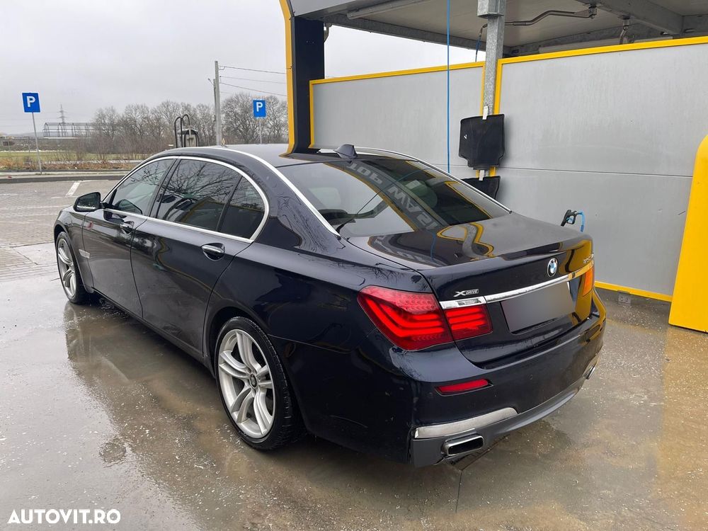 BMW Seria 7 750Ld xDrive - 13