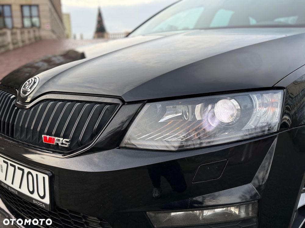 Skoda Octavia 2.0 TSI RS DSG - 11