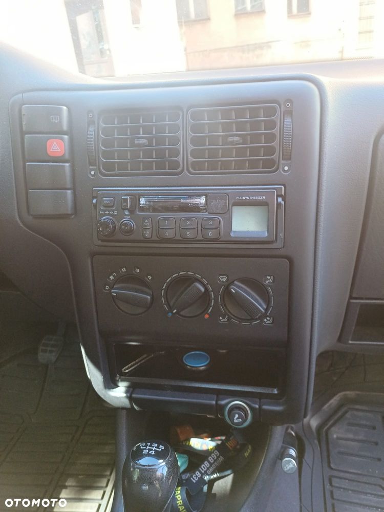 Volkswagen Polo - 5