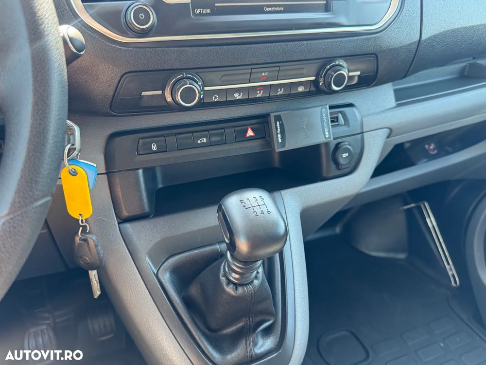 Opel Vivaro - 18