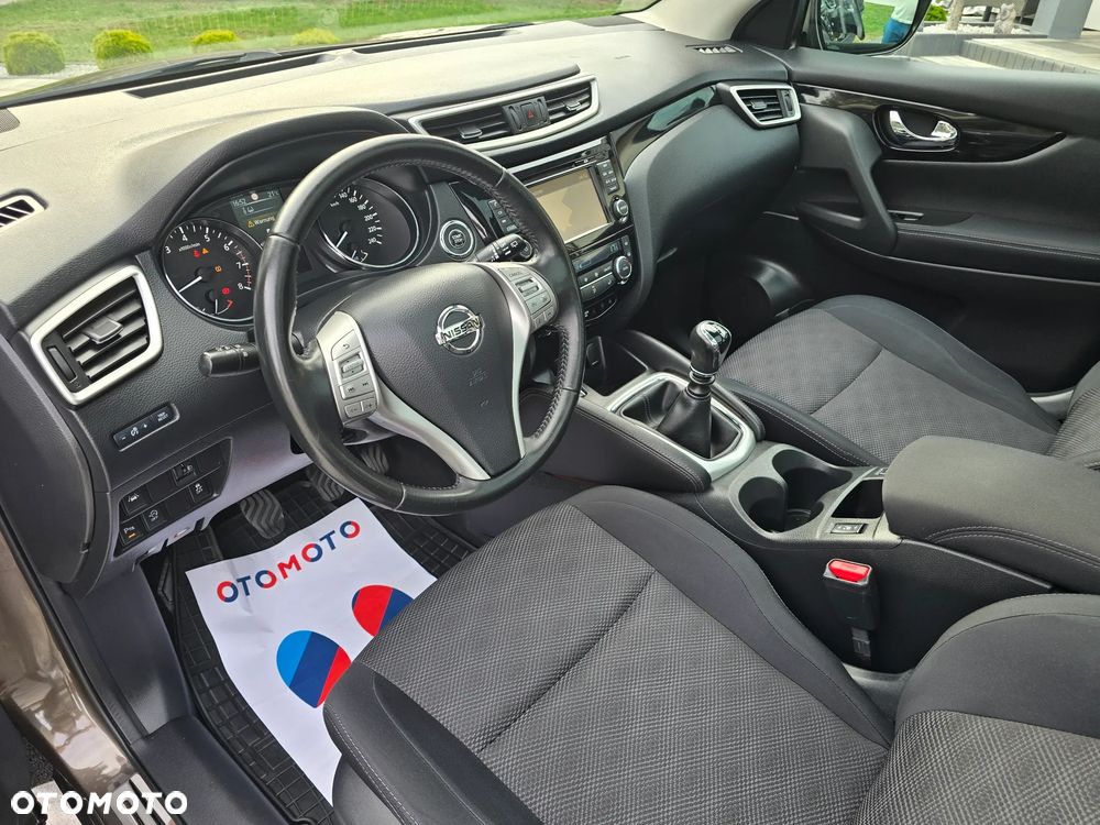 Nissan Qashqai 1.6 DIG-T N-Connecta - 29