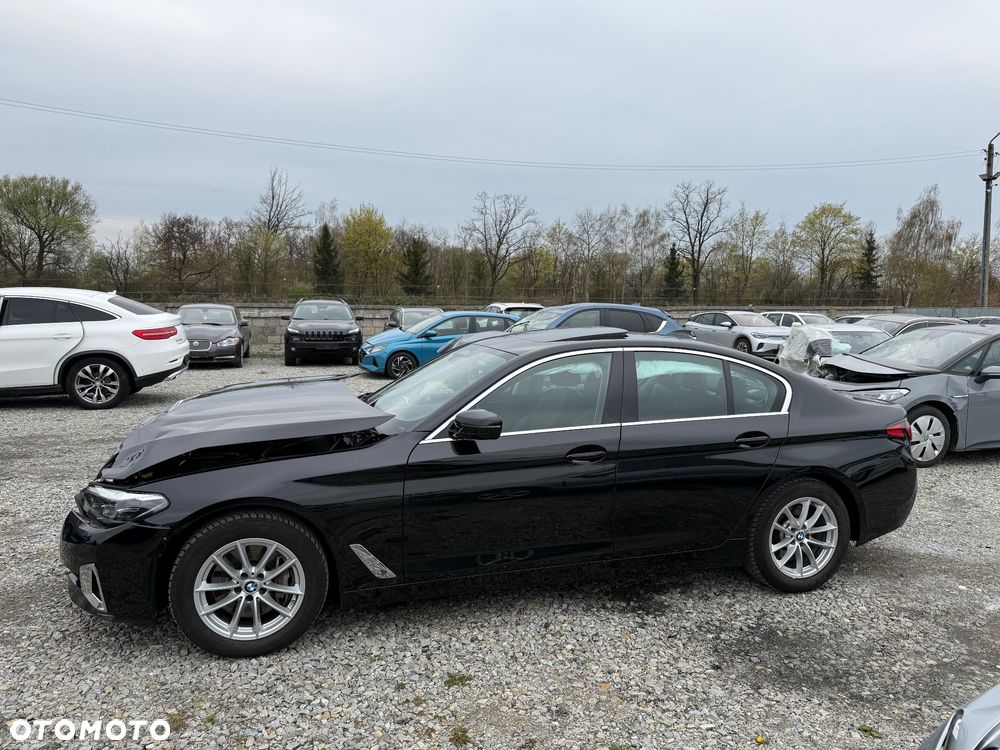 BMW Seria 5 530d xDrive Luxury Line - 2